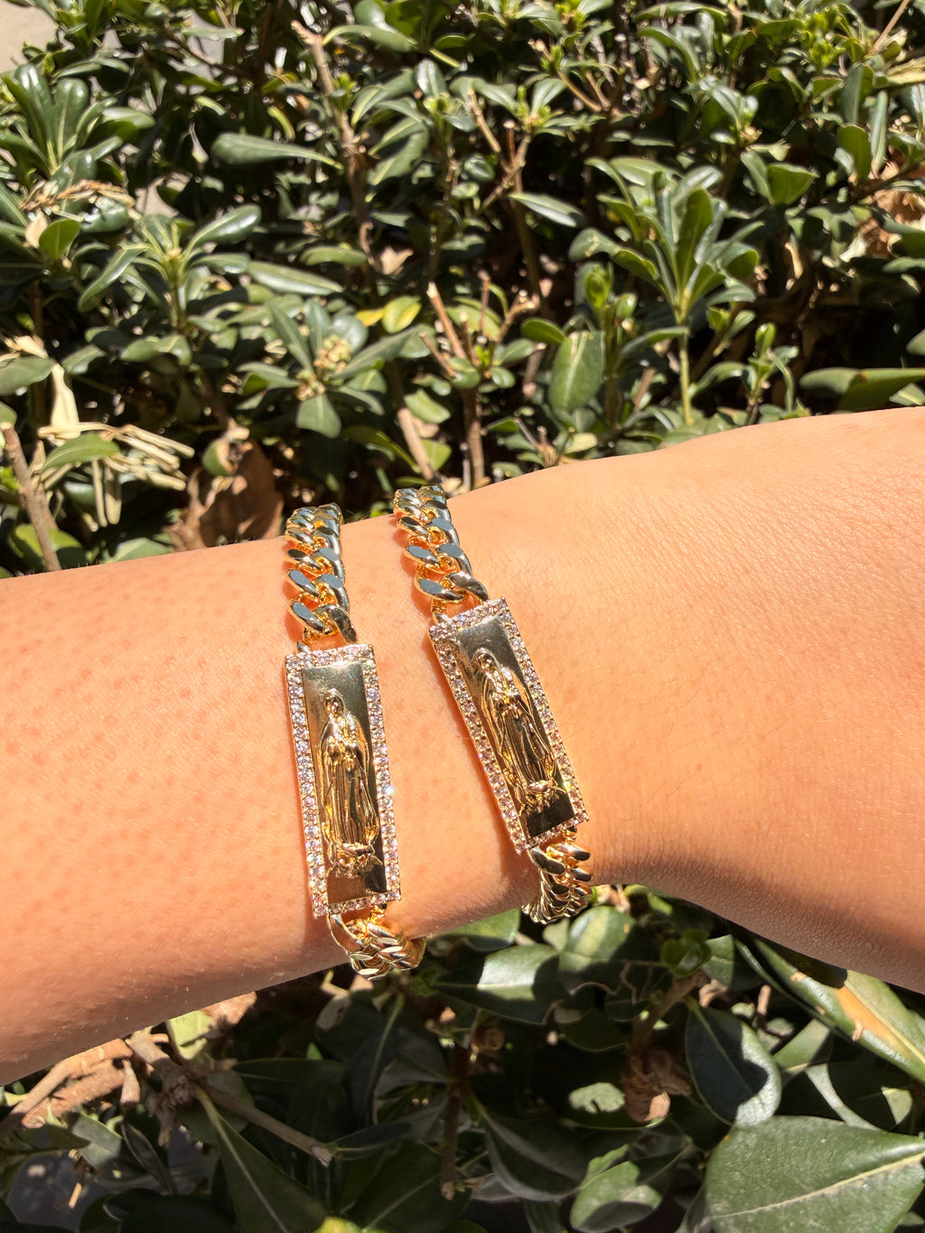 Virgin Mary link bracelet