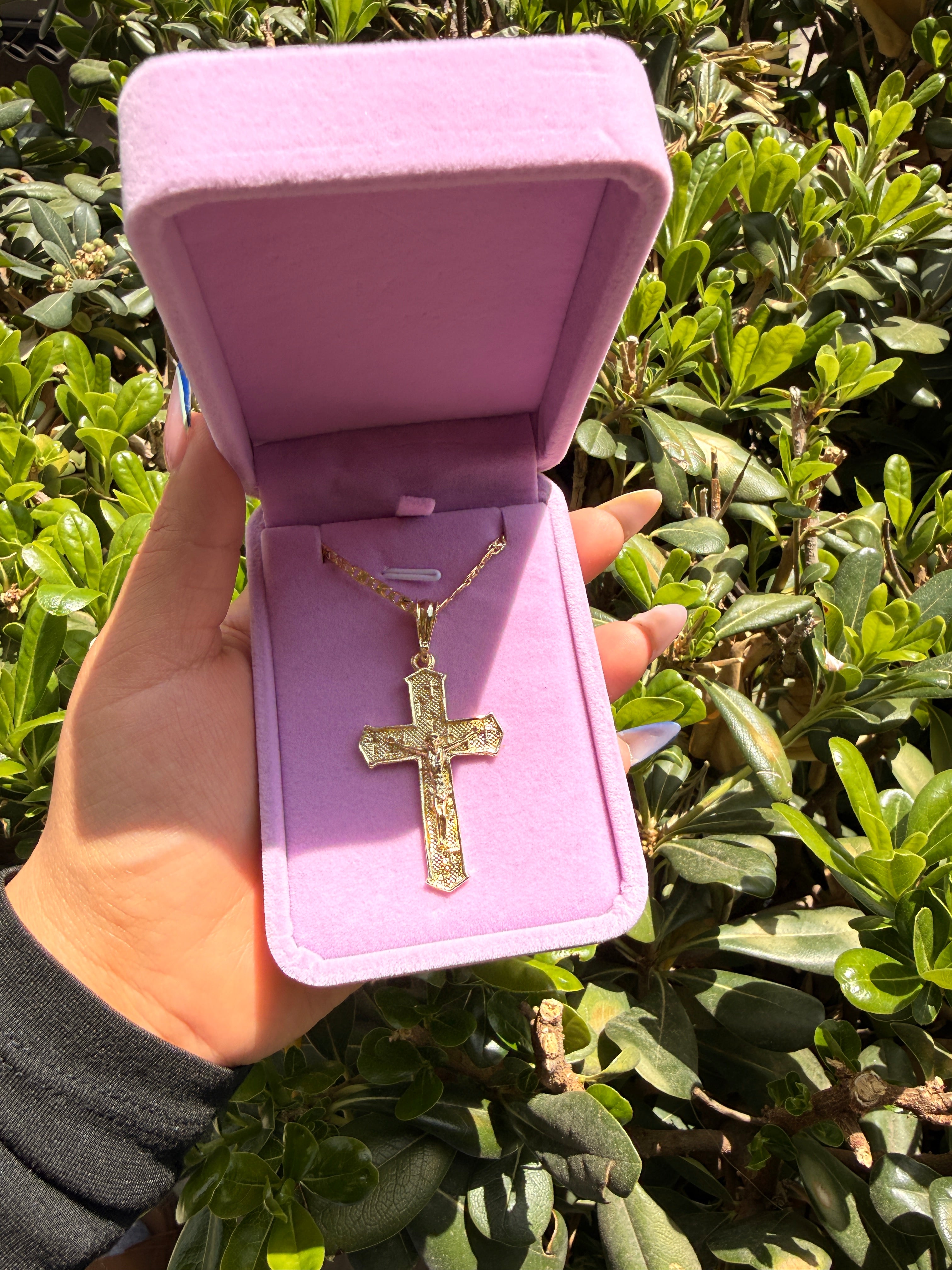Big cross necklace