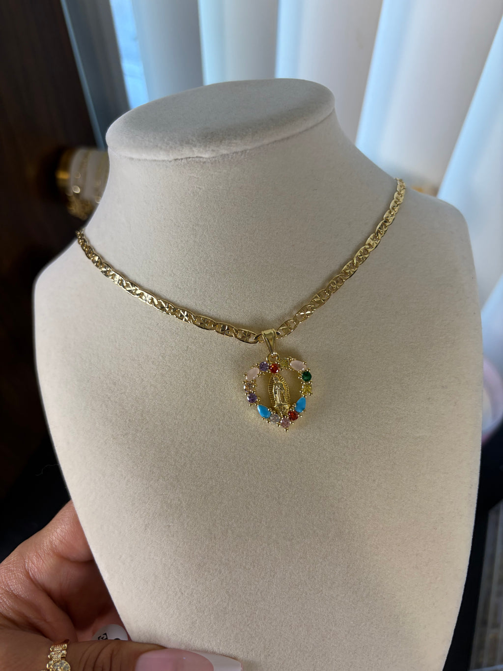 Virgin Mary heart necklace (multicolor)