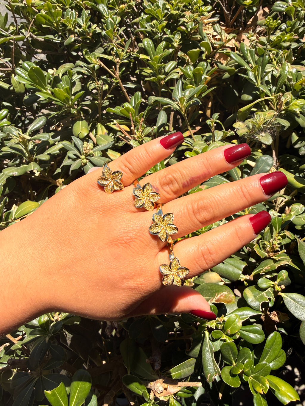 Hibiscus ring