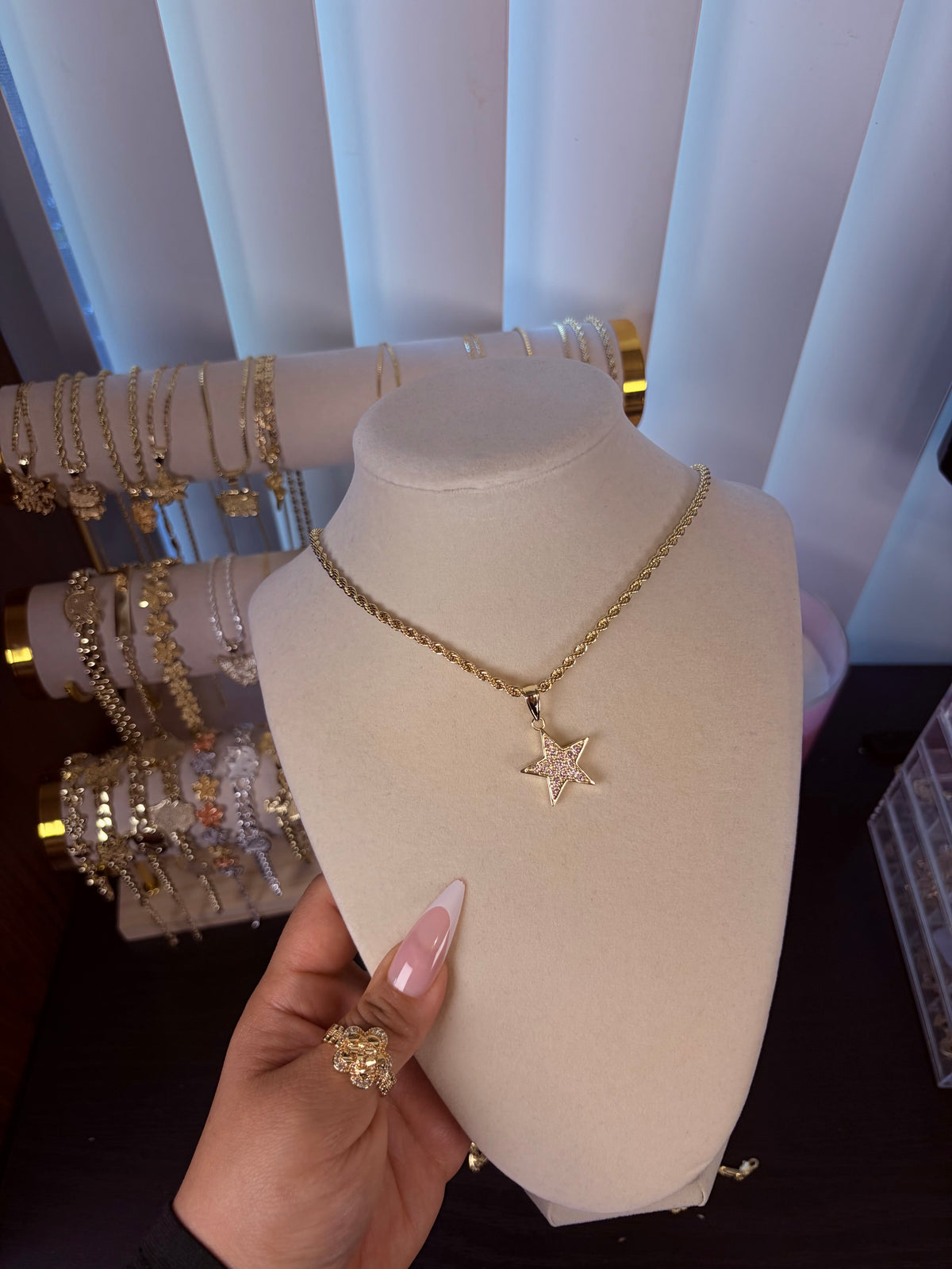 Pink diamond star necklace