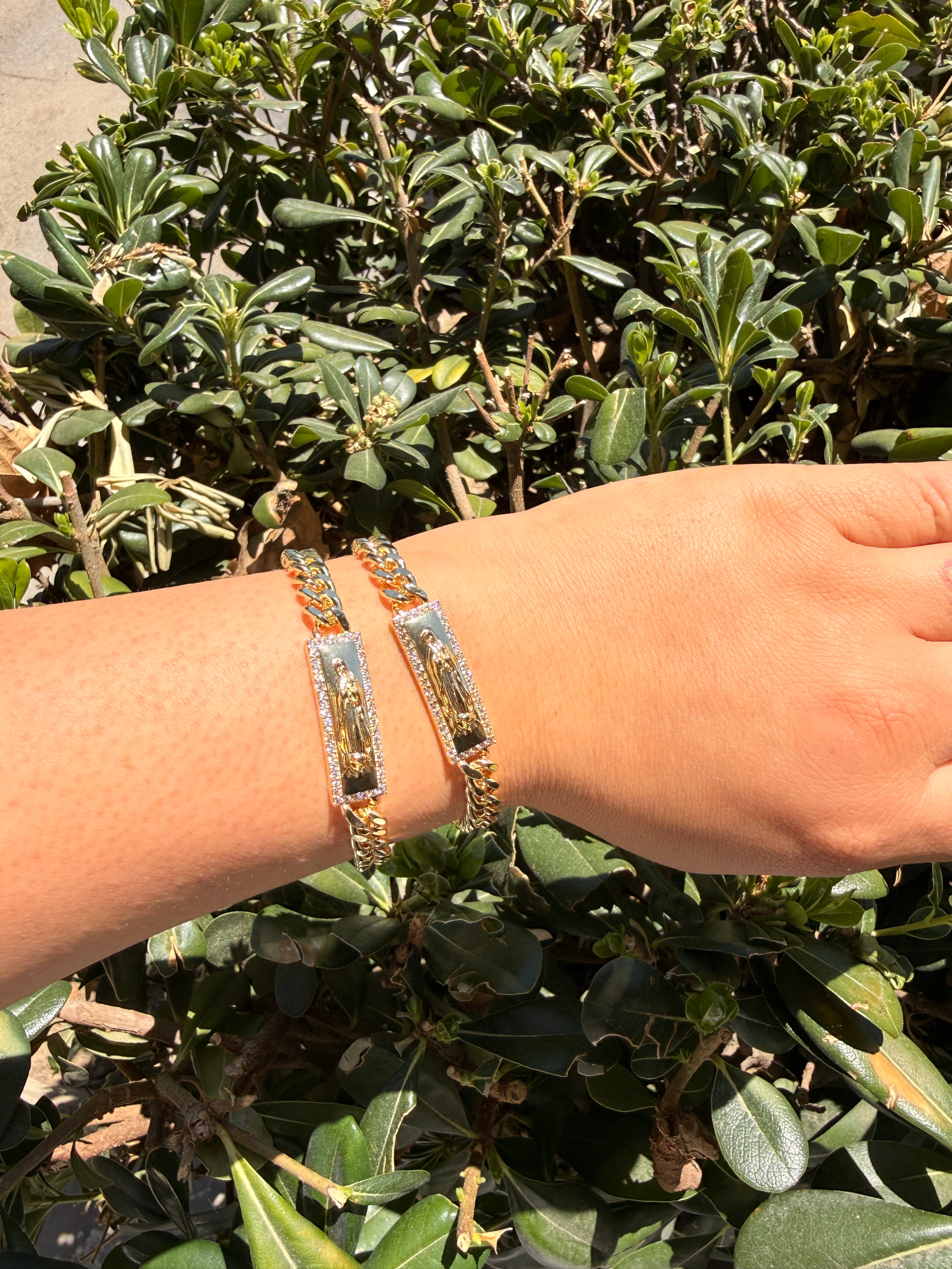 Virgin Mary link bracelet