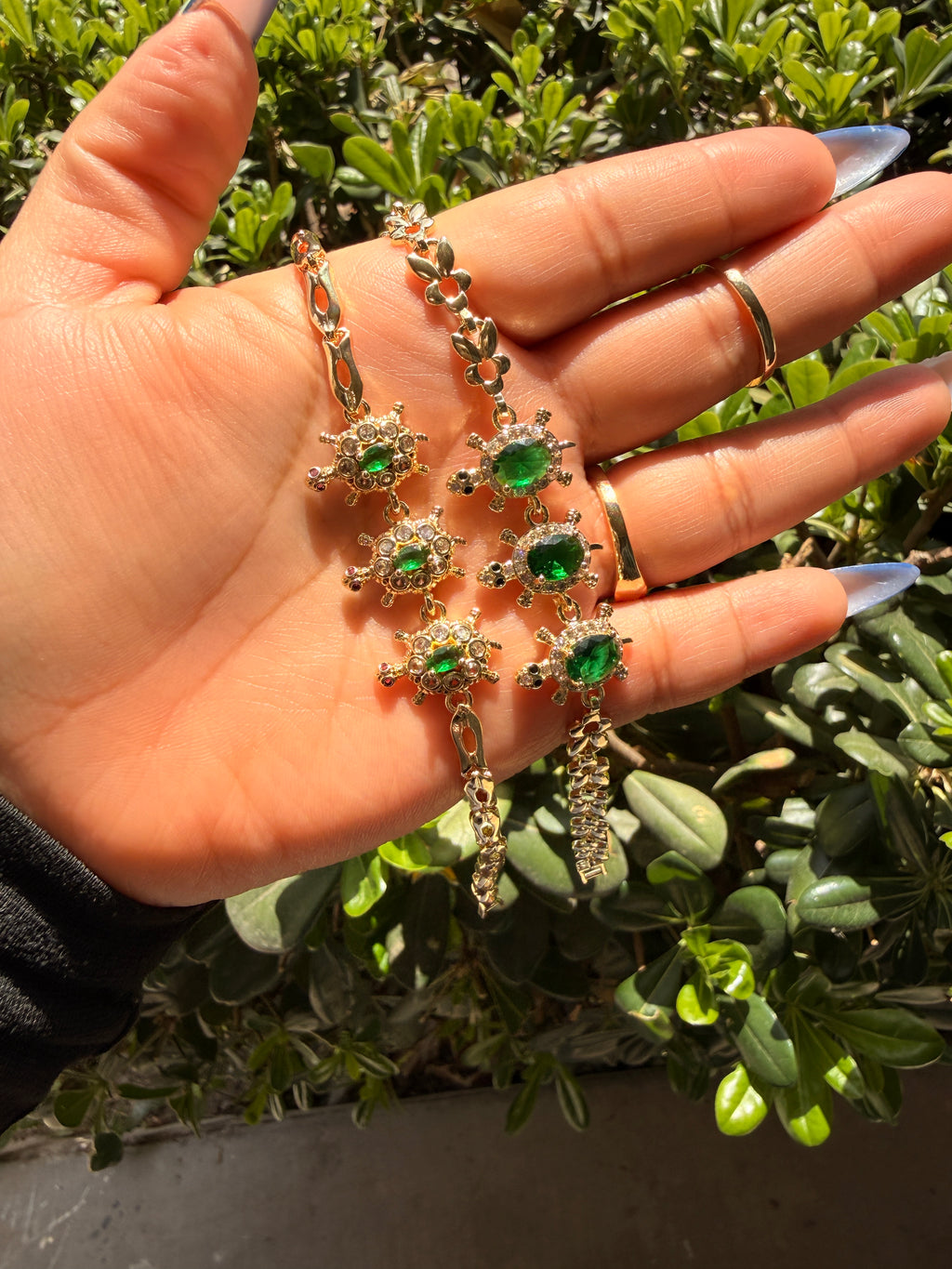 Turtle bracelet (2 sizes available)