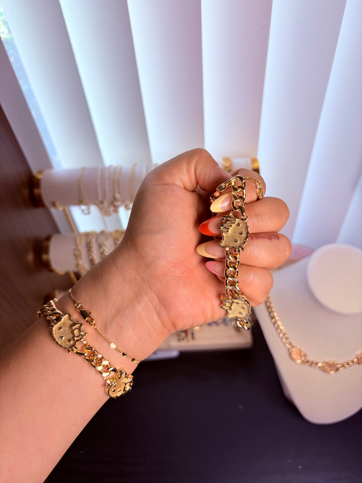 Hk bracelet (3 heads)