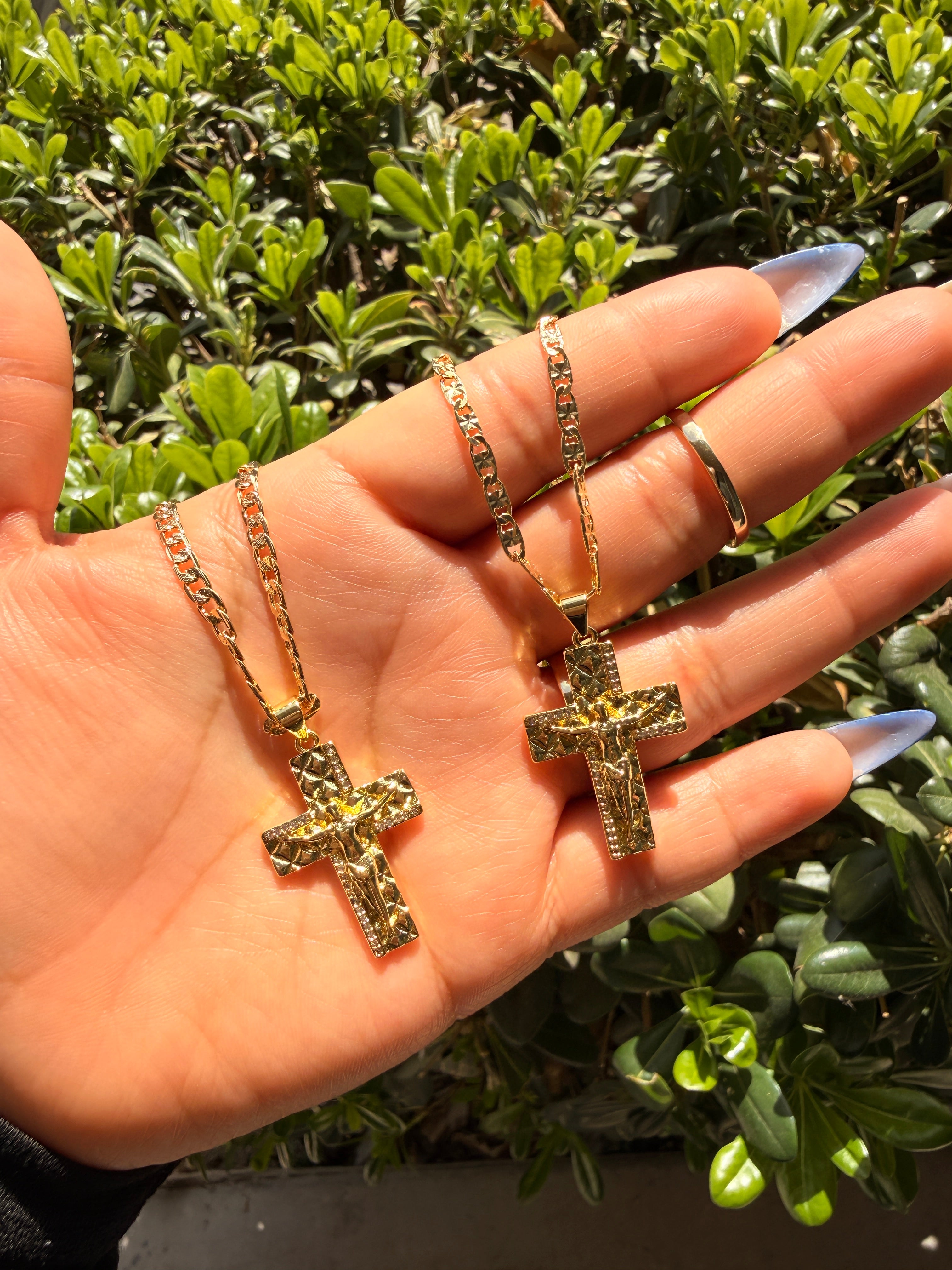 Thick Cross necklace
