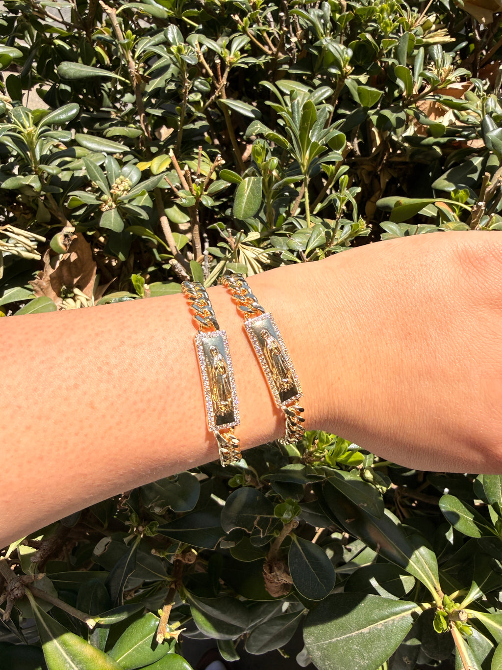 Virgin Mary link bracelet