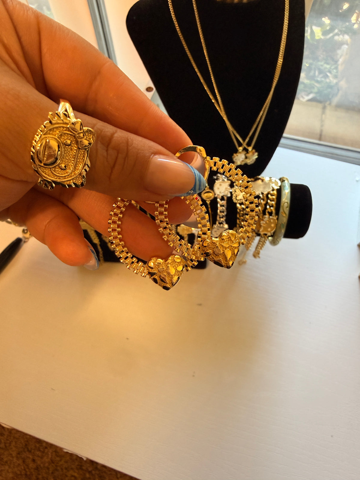 Heart nugget Rollie earrings