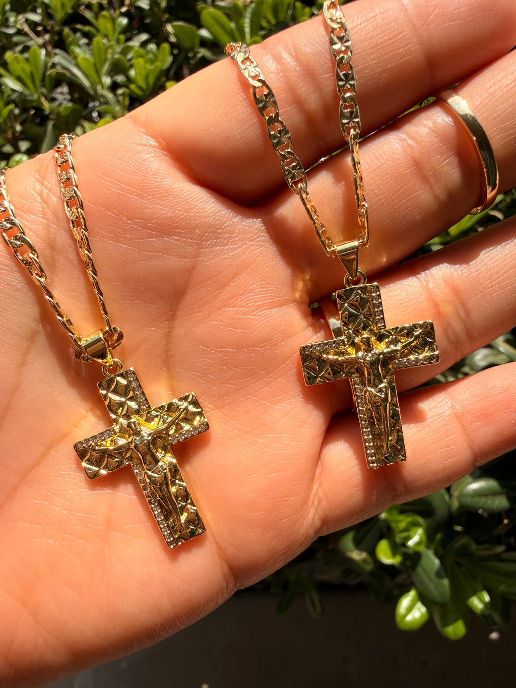 Thick Cross necklace