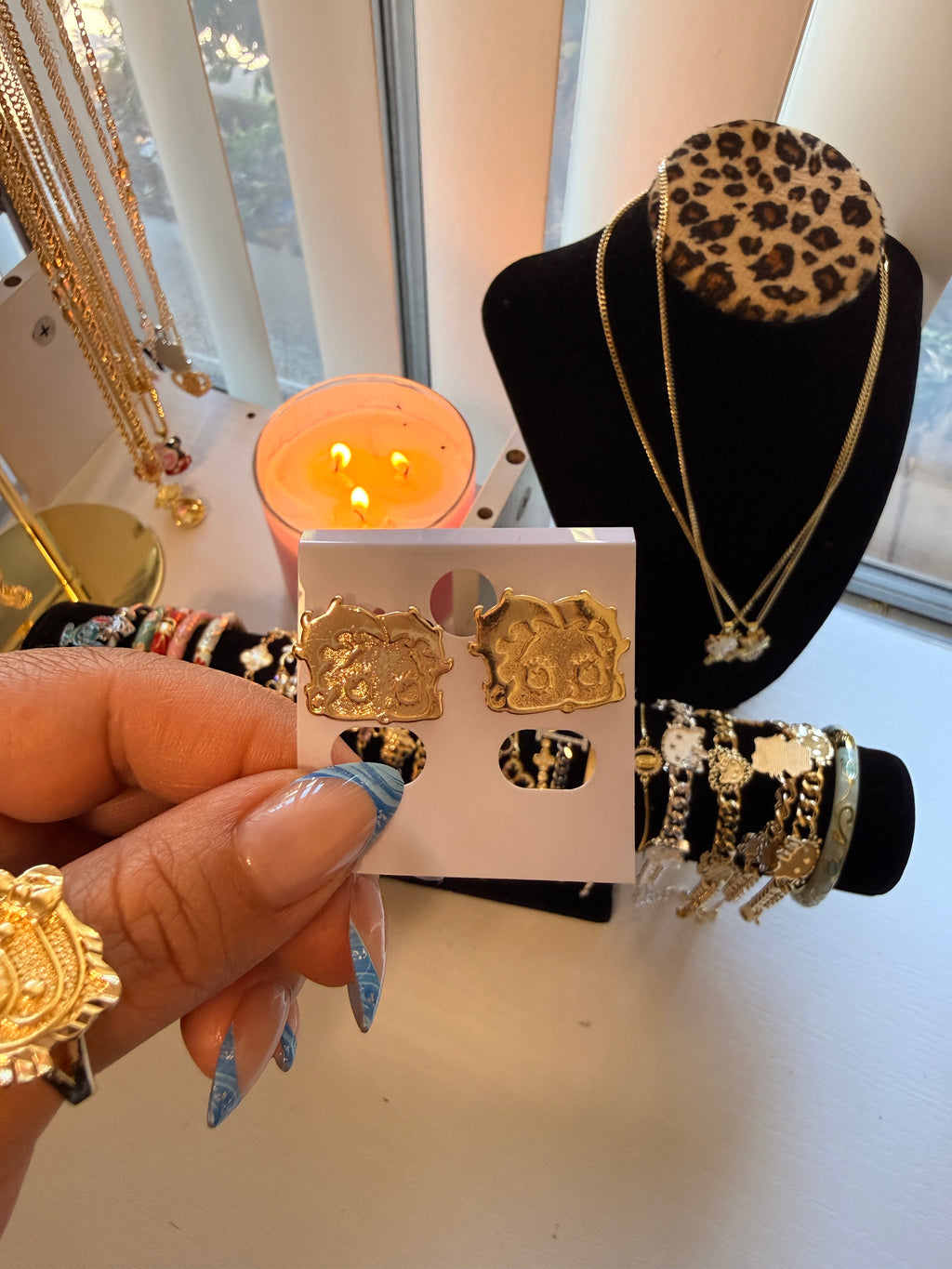 BB GOLD STUDS