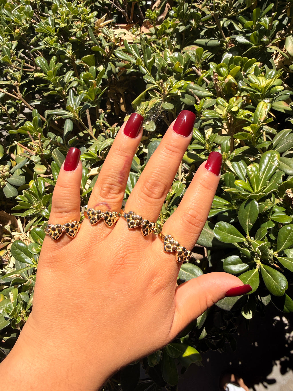 Double heart nugget ring