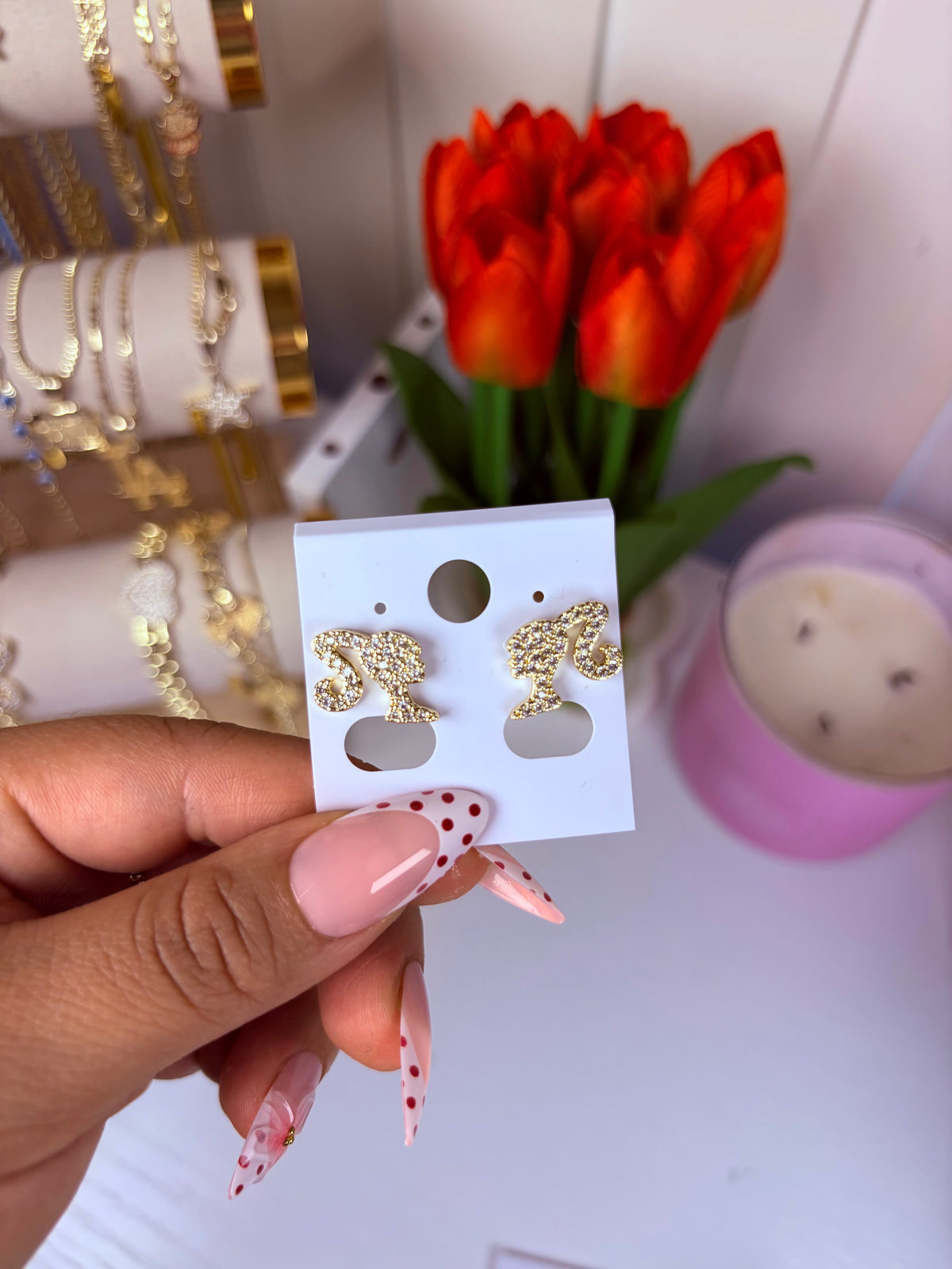 Barbs diamond studs