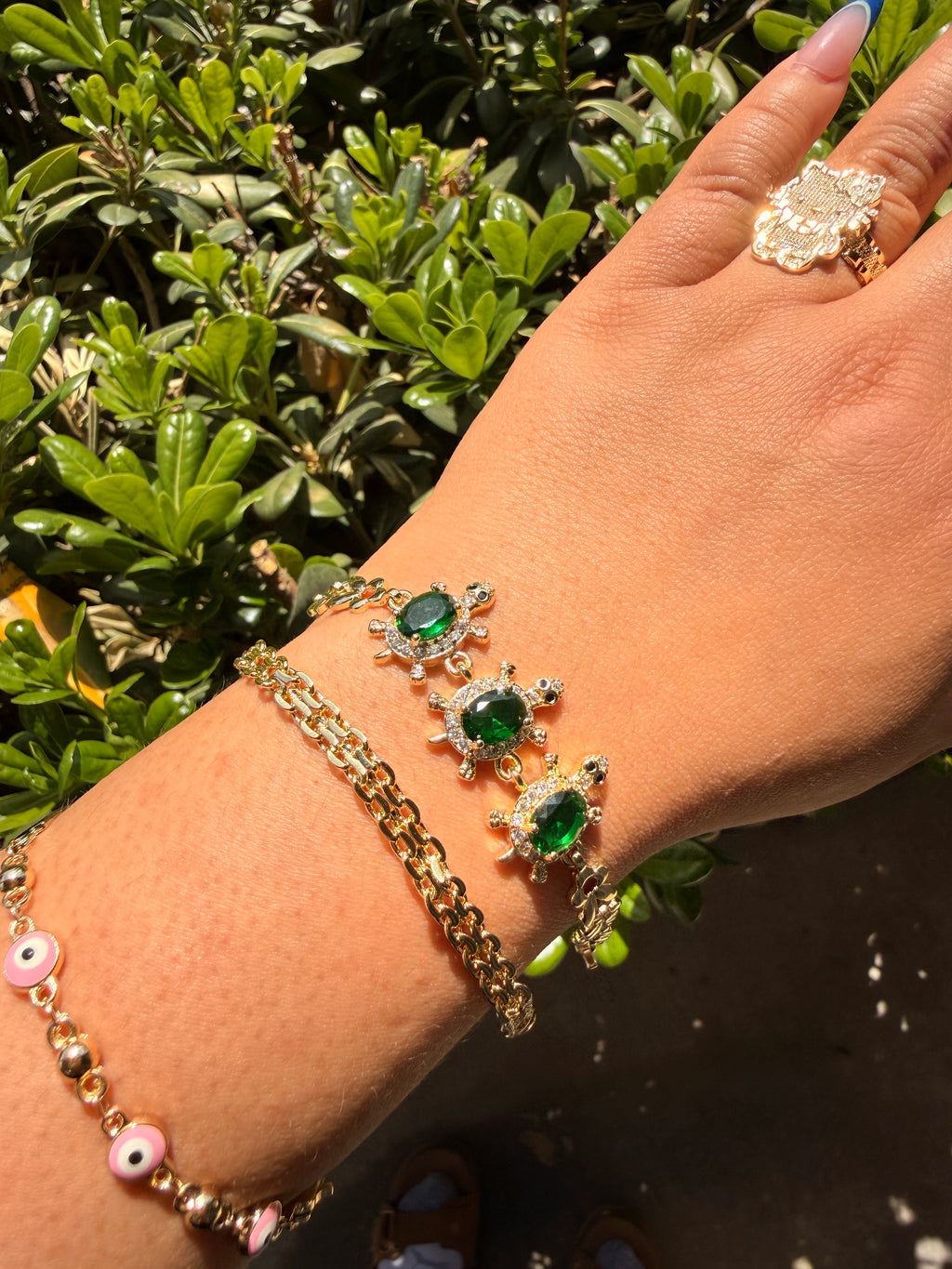 Turtle bracelet (2 sizes available)