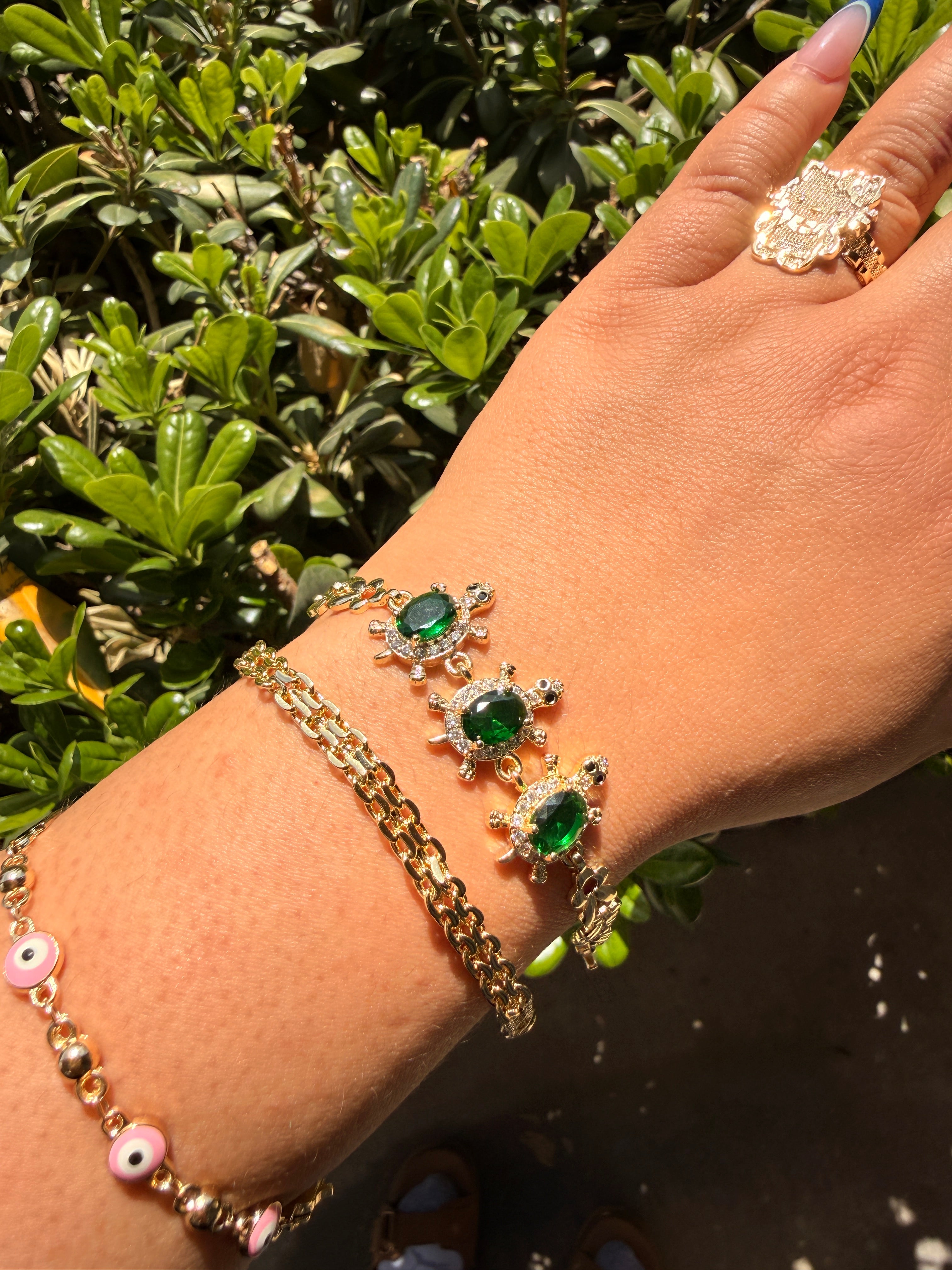 Turtle bracelet (2 sizes available)
