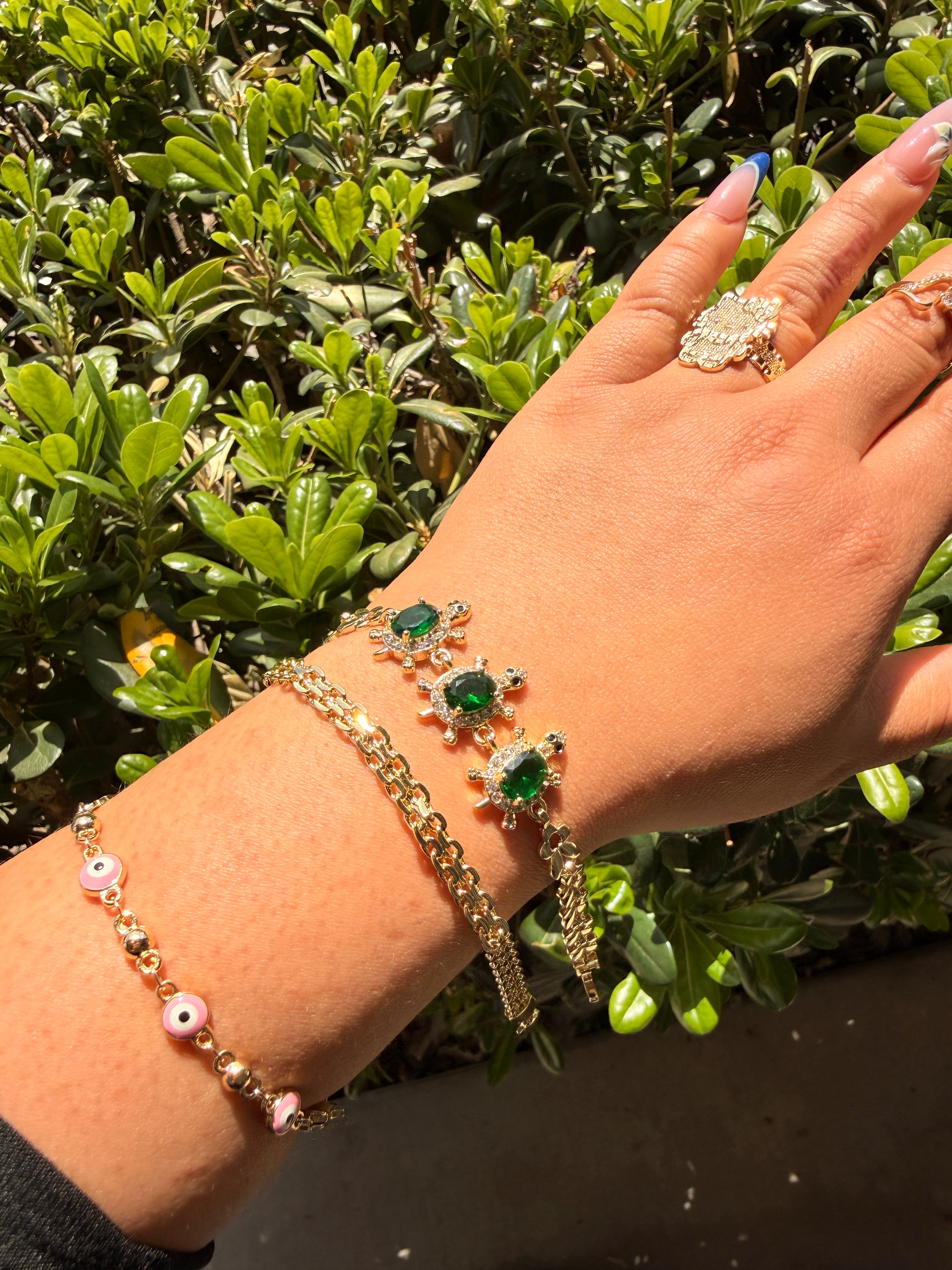 Turtle bracelet (2 sizes available)