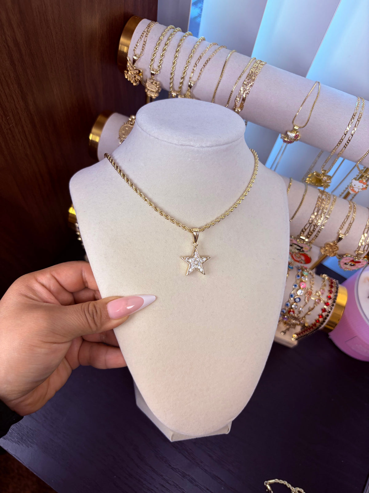 Star necklace (white)
